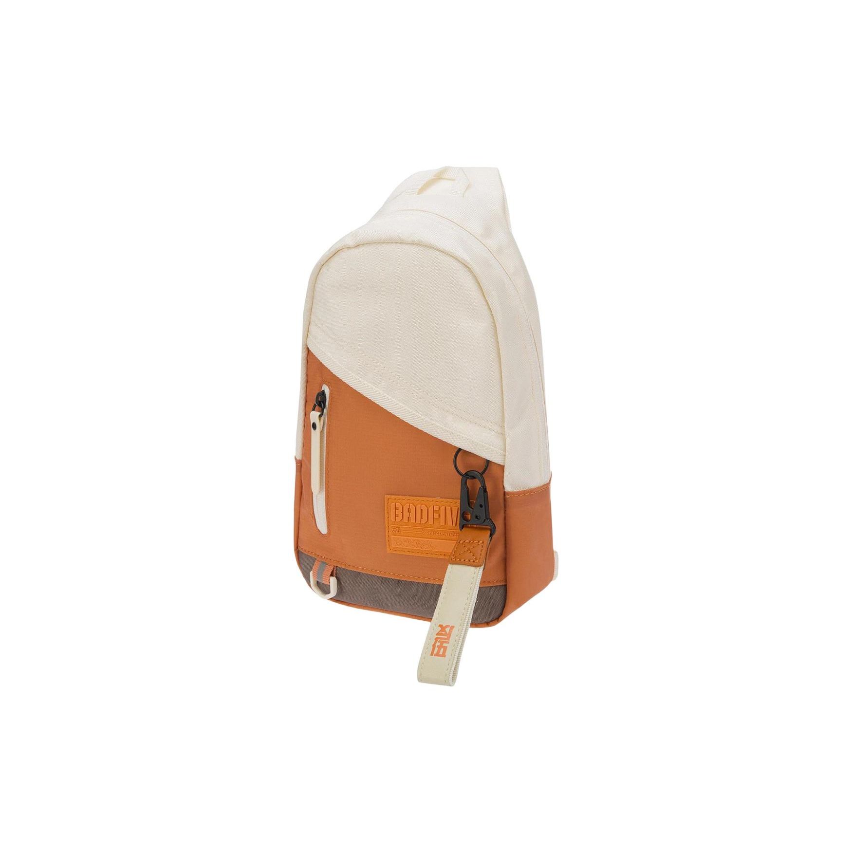 Li Ning Badfive Basketball Series Reflective Design Color Block Fabric Crossbody Waist Chest Bag Unisex bags Fiery-Sand-Yellow ABDR146-3 Fiery Sand Yellow
Li Ning Badfive Basketball Series Reflective Design Color Block Fabric Crossbody Waist Chest Bag Unisex bags Fiery-Sand-Yellow ABDR146-3 Fiery Sand Yellow