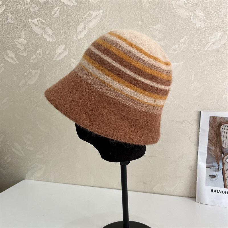Модная мягкая ворсистая шляпа-ведро из смесовой шерсти кролика, женская осенне-зимняя, ретро, контрастного цвета, в полоску, теплая шляпа M(56-58cm)
Модная мягкая ворсистая шляпа-ведро из смесовой шерсти кролика, женская осенне-зимняя, ретро, контрастного цвета, в полоску, теплая шляпа M(56-58cm)