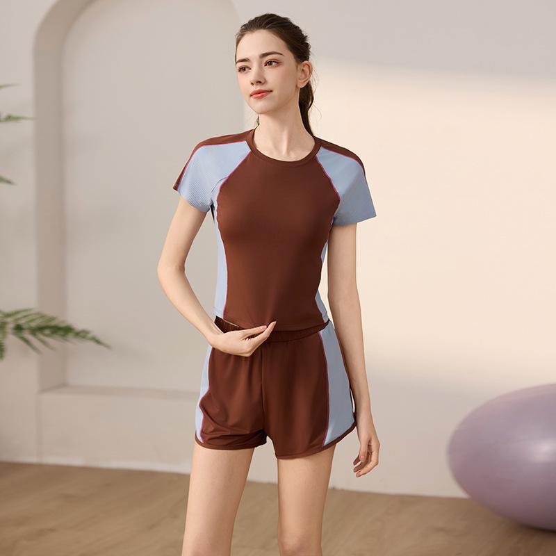 Летняя одежда для фитнеса на открытом воздухе: Топ с коротким рукавом и утягивающий комплект для йоги S
Летняя одежда для фитнеса на открытом воздухе: Топ с коротким рукавом и утягивающий комплект для йоги S