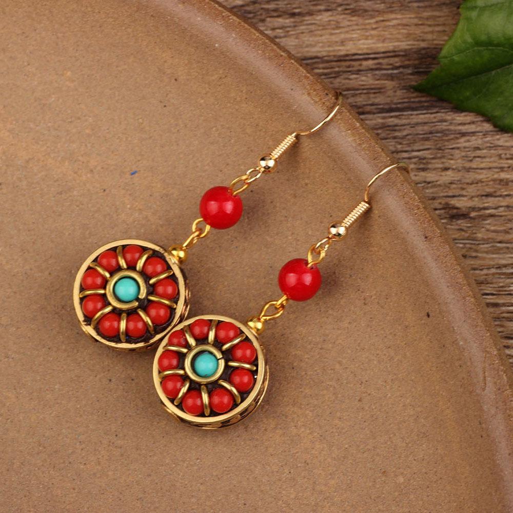 Винтажные непальские инкрустированные серьги в экзотическом стиле с простым дизайном ручной работы, серьги в этническом тибетском стиле, ювелирные изделия, подарок
Винтажные непальские инкрустированные серьги в экзотическом стиле с простым дизайном ручной работы, серьги в этническом тибетском стиле, ювелирные изделия, подарок