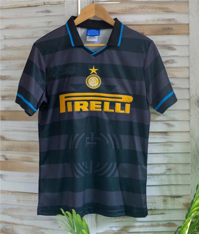 Reproduction of the 97-98 season Inter home and away retro old jersey, the big Luo Recoba Zamorano football jersey XXL
Reproduction of the 97-98 season Inter home and away retro old jersey, the big Luo Recoba Zamorano football jersey XXL