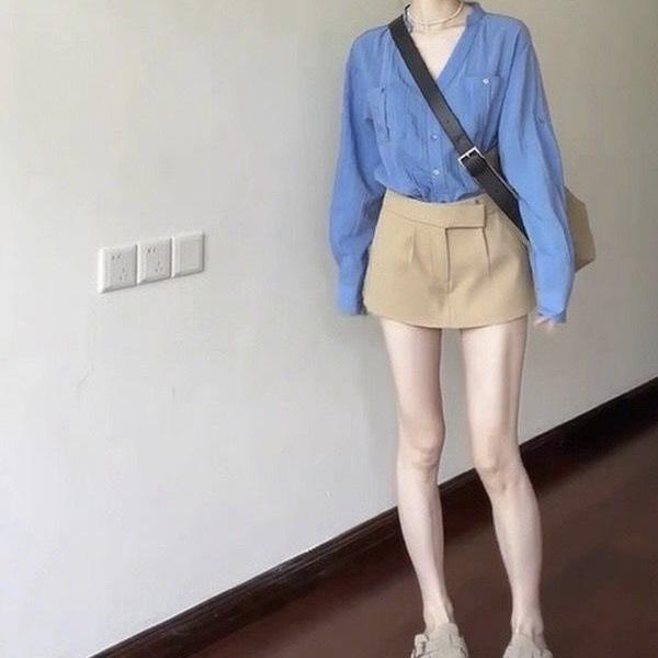 Women s Korean Style V-Neck Blue Long-Sleeve Shirt & Khaki High-Waisted Slimming Pants Skirt Set for Early Spring 2026 Large
Women s Korean Style V-Neck Blue Long-Sleeve Shirt & Khaki High-Waisted Slimming Pants Skirt Set for Early Spring 2026 Large