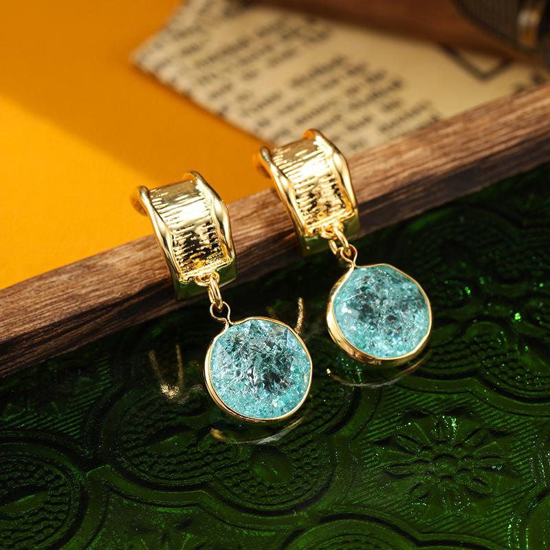 Fashion Vintage Earrings Baroque Trendy Micro Set Zircon Stone Women s Luxury Tassel Earrings Accessories Daily Gift
Fashion Vintage Earrings Baroque Trendy Micro Set Zircon Stone Women s Luxury Tassel Earrings Accessories Daily Gift
