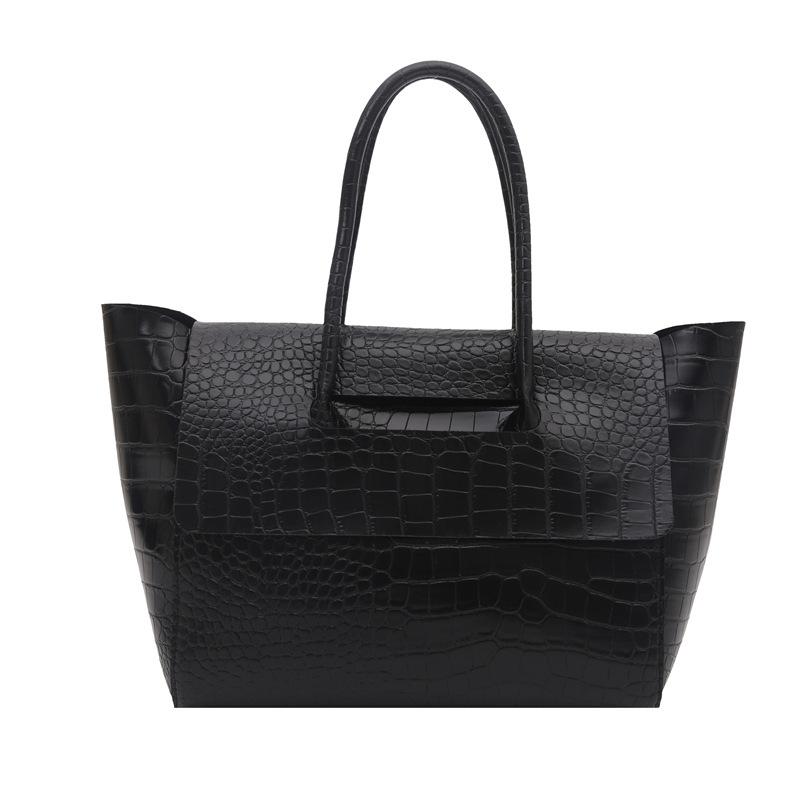 Simple large-capacity bag women s bag new trendy fashion versatile shoulder bag portable чорний
Simple large-capacity bag women s bag new trendy fashion versatile shoulder bag portable чорний