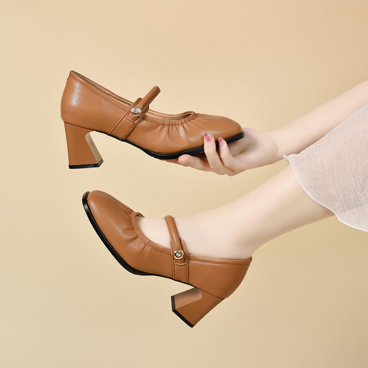 High-heeled Mary Jane shoes women s spring and summer simple temperament word with light mouth thick heel single shoes sheepskin women s fashion shoes 40 хаки
High-heeled Mary Jane shoes women s spring and summer simple temperament word with light mouth thick heel single shoes sheepskin women s fashion shoes 40 хаки