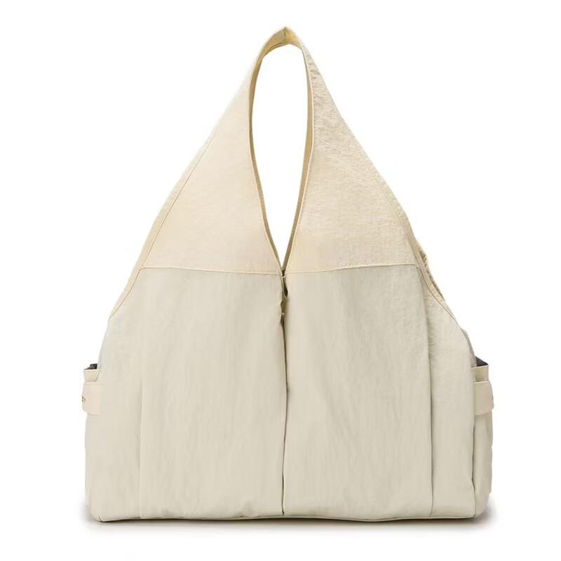 Li Shen Multi-functional Sports Duffel Bag
Li Shen Multi-functional Sports Duffel Bag