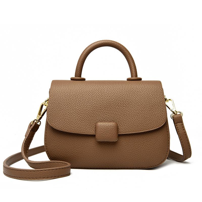 Retro Solid Color Minimalist Bag, Women s Soft Leather Texture Crossbody Bag, Large Capacity Hand-held Shoulder Bag One size fits all
Retro Solid Color Minimalist Bag, Women s Soft Leather Texture Crossbody Bag, Large Capacity Hand-held Shoulder Bag One size fits all