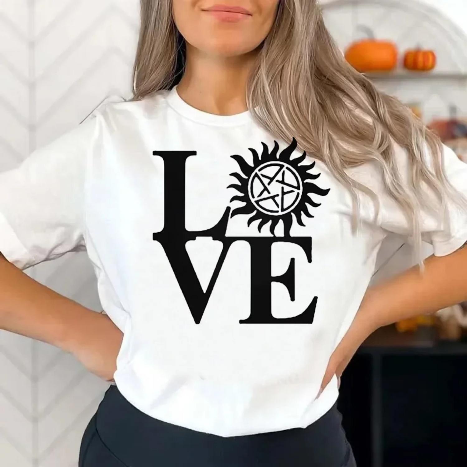 Supernatural Print Women T Shirts Hip Hop Vintage Tee Clothes Creativity Casual Tops Crewneck Womans Short Sleeve XXXXXL білий
Supernatural Print Women T Shirts Hip Hop Vintage Tee Clothes Creativity Casual Tops Crewneck Womans Short Sleeve XXXXXL білий