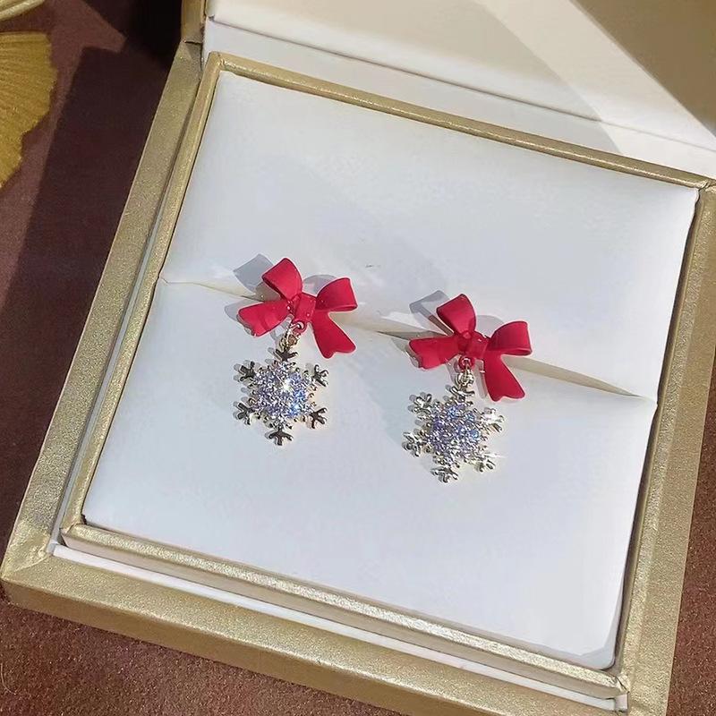 Black Red Snowflake Pendants Earrings for Women Bowknot Top Sweet Korean Fashion Girls Crystal Hanging Earrings Winter Decor
Black Red Snowflake Pendants Earrings for Women Bowknot Top Sweet Korean Fashion Girls Crystal Hanging Earrings Winter Decor