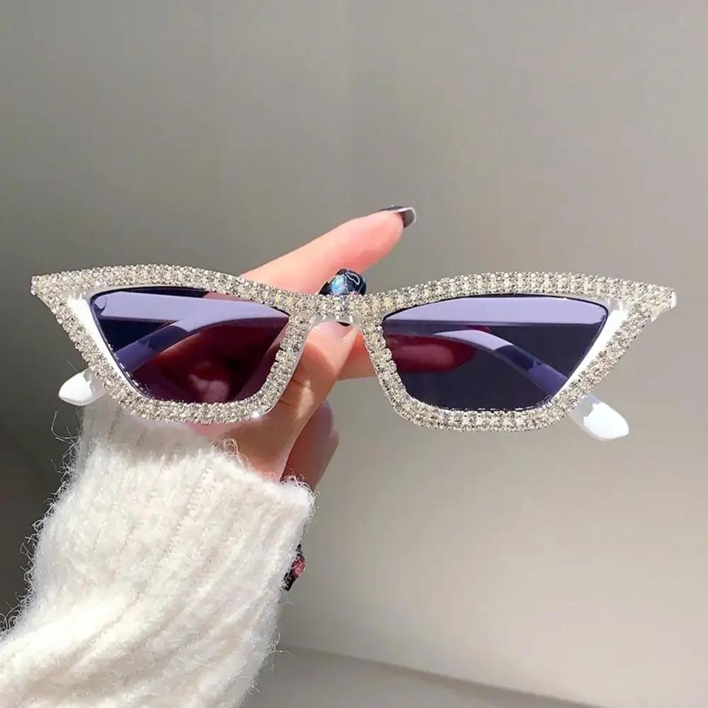 Fashionable Cat Eye Sunglasses Glitter Sunglasses Designer Sunglasses For Fashion Shows Beach Vacation Outdoor Activities
Fashionable Cat Eye Sunglasses Glitter Sunglasses Designer Sunglasses For Fashion Shows Beach Vacation Outdoor Activities