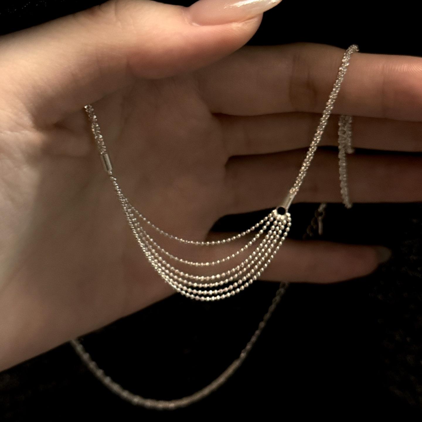 Sparkling Milky Way, Multi Layer Sparkling Beads, Tassel Necklace, Unique Design, Sparkling Clavicular Chain for Women 40CM срібний
Sparkling Milky Way, Multi Layer Sparkling Beads, Tassel Necklace, Unique Design, Sparkling Clavicular Chain for Women 40CM срібний