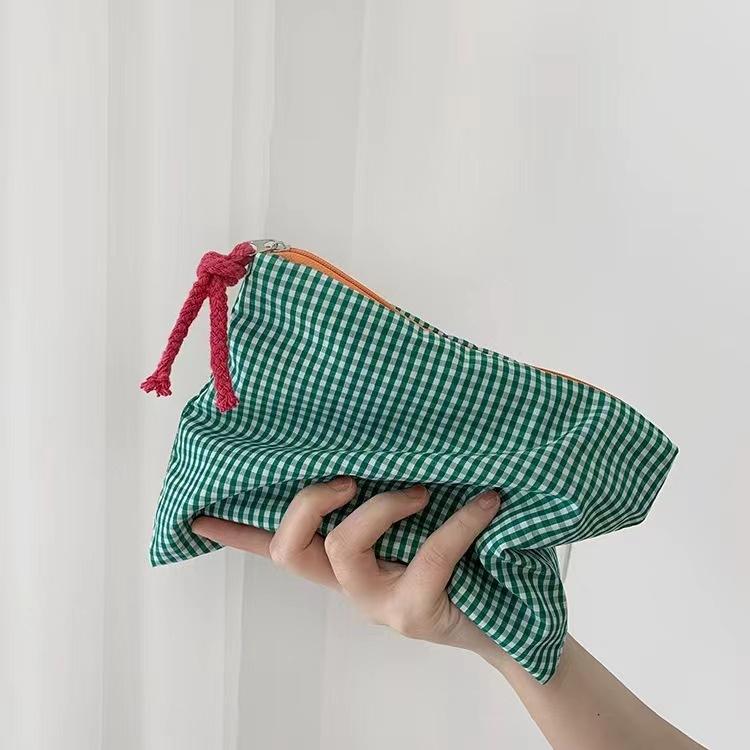 Plaid Makeup Bag Large Capacity Cotton Zipper Pouch Travel Clutch Cosmetic Organizer Storage for Women Girls зелёный
Plaid Makeup Bag Large Capacity Cotton Zipper Pouch Travel Clutch Cosmetic Organizer Storage for Women Girls зелёный