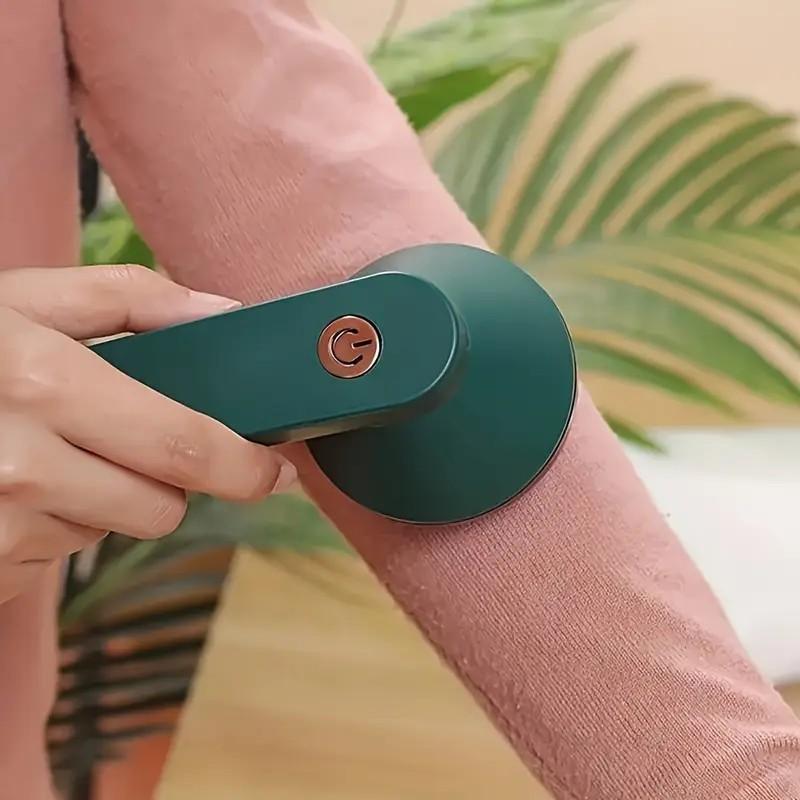 A Portable Lint Remover for Home Use, Featuring Manual Operation And USB Charging with a Built-In 500Mah Lithium Battery
A Portable Lint Remover for Home Use, Featuring Manual Operation And USB Charging with a Built-In 500Mah Lithium Battery