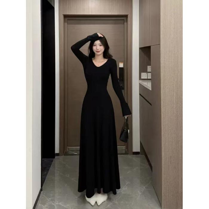 Women s Apricot V-Neck Knit Dress: Slim-Fit, Hip-Hugging, Long Skirt for Autumn/Winter; Perfect as an Inner Layer. Medium чорний
Women s Apricot V-Neck Knit Dress: Slim-Fit, Hip-Hugging, Long Skirt for Autumn/Winter; Perfect as an Inner Layer. Medium чорний