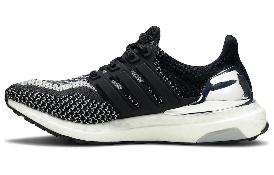 Adidas UltraBoost 2.0 J Silver Medal Women s BA9615 36
Adidas UltraBoost 2.0 J Silver Medal Women s BA9615 36