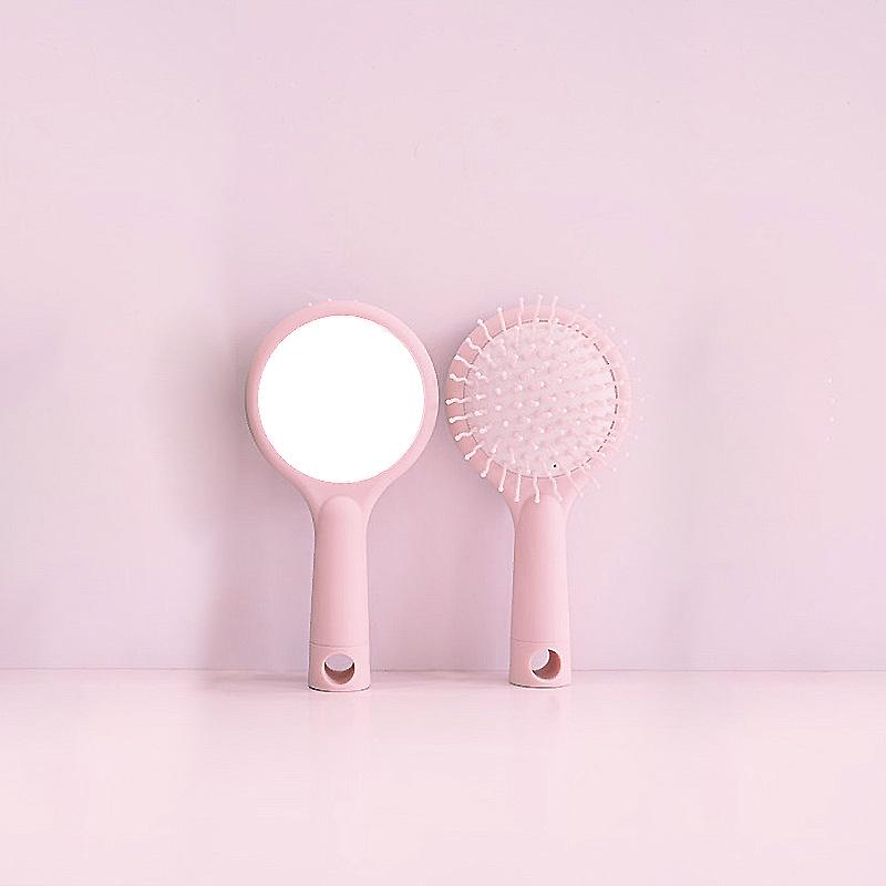 Женская радужная массажная расческа: Встроенное зеркало, Воздушная подушка для пышной укладки
Женская радужная массажная расческа: Встроенное зеркало, Воздушная подушка для пышной укладки