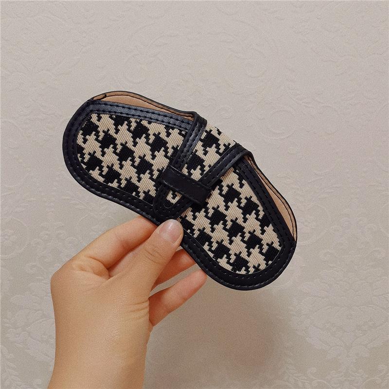 Fashion Canvas Leather Eyeglasses Bag Unisex Anti-loss Hasp Eyewear Case Cover Women Men Eyeglass Holder New Car Sunglasses Box чёрный
Fashion Canvas Leather Eyeglasses Bag Unisex Anti-loss Hasp Eyewear Case Cover Women Men Eyeglass Holder New Car Sunglasses Box чёрный