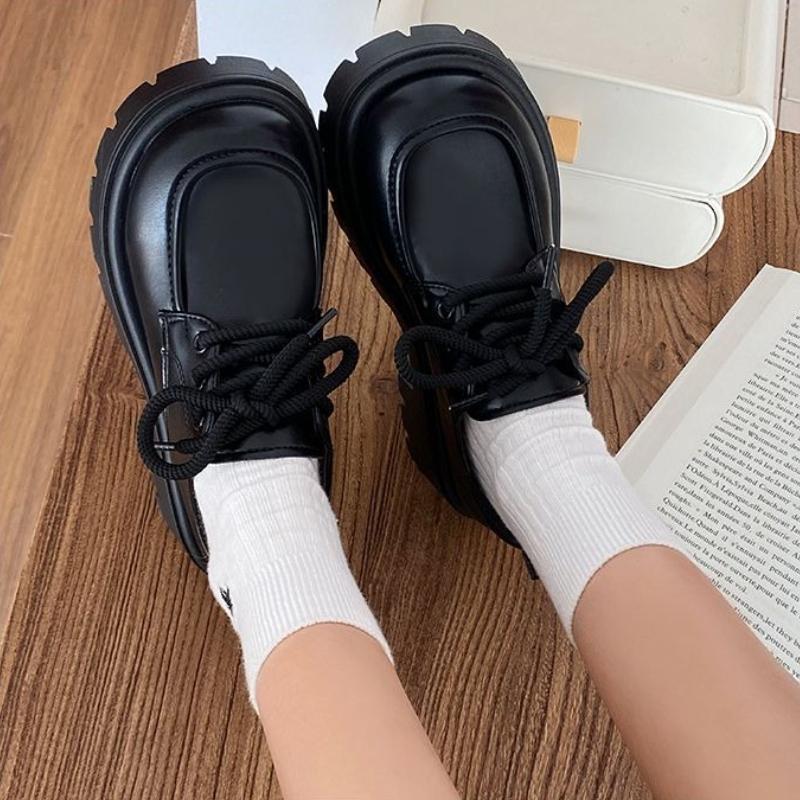 Женские ботильоны на платформе на шнуровке 2025 Новые весенне-осенние с круглым носком Модные Универсальные Повышающие рост Обувь в британском стиле 40
Женские ботильоны на платформе на шнуровке 2025 Новые весенне-осенние с круглым носком Модные Универсальные Повышающие рост Обувь в британском стиле 40