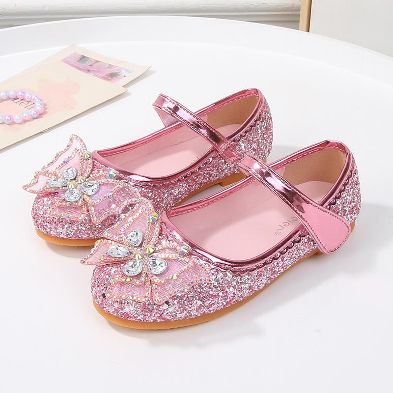Girls princess shoes flat children s single shoes spring and autumn new little girl leather shoes blue sequined crystal shoes 35 yards/21.5cm рожевий
Girls princess shoes flat children s single shoes spring and autumn new little girl leather shoes blue sequined crystal shoes 35 yards/21.5cm рожевий