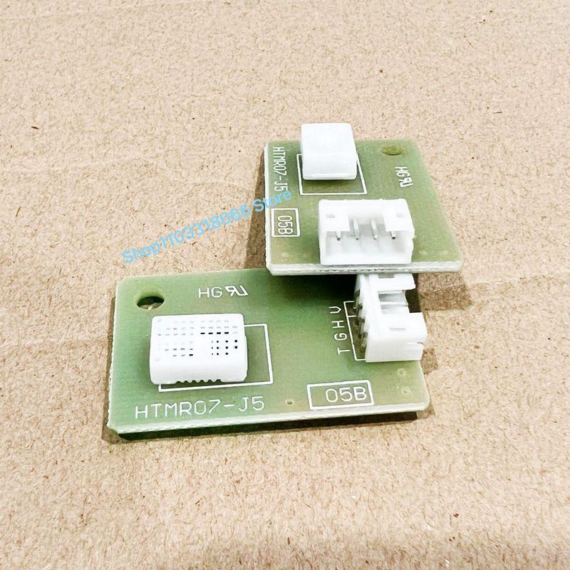 HTMR07-J5 The analog voltage output temperature and humidity module sensor HTMR07J5 is compatible with the Beilu HSU-07 1PCS LOT
HTMR07-J5 The analog voltage output temperature and humidity module sensor HTMR07J5 is compatible with the Beilu HSU-07 1PCS LOT