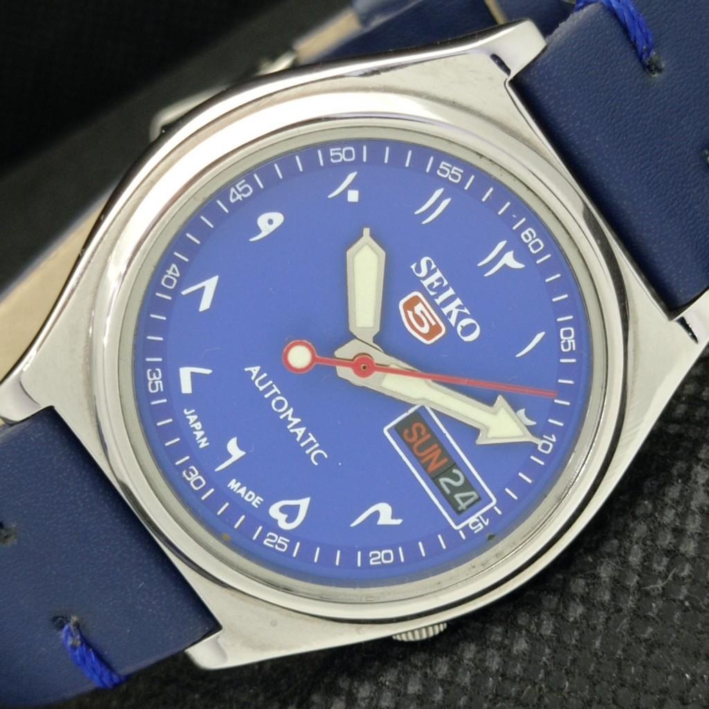 USED VINTAGE SEIKO 5 AUTO 7S26A JAPAN MENS D/D ARABIC BLUE WATCH 594a-a311784-9 SKU594a-a311784
USED VINTAGE SEIKO 5 AUTO 7S26A JAPAN MENS D/D ARABIC BLUE WATCH 594a-a311784-9 SKU594a-a311784