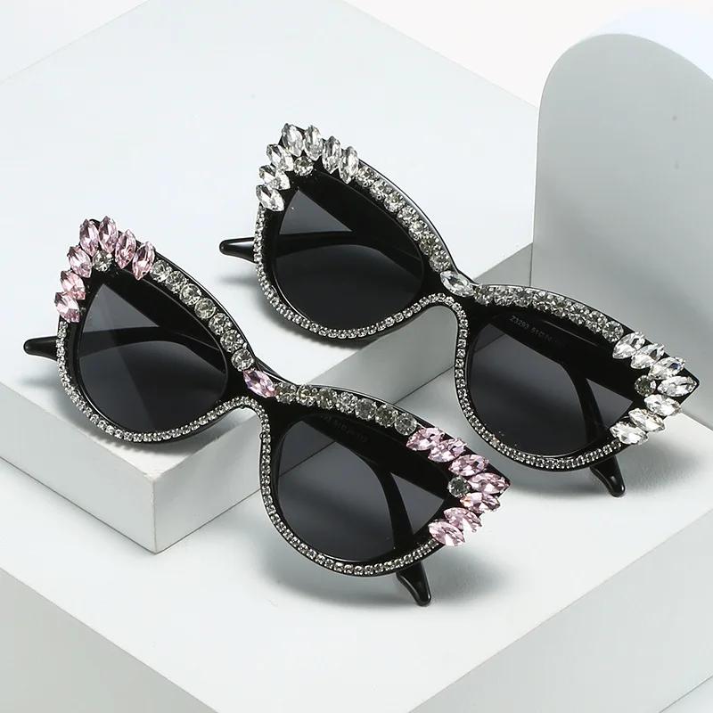 Трендовые солнцезащитные очки Cat Eye Diamond, новые женские и мужские солнцезащитные очки с крупными стразами, модные солнцезащитные очки, женские очки UV400
Трендовые солнцезащитные очки Cat Eye Diamond, новые женские и мужские солнцезащитные очки с крупными стразами, модные солнцезащитные очки, женские очки UV400