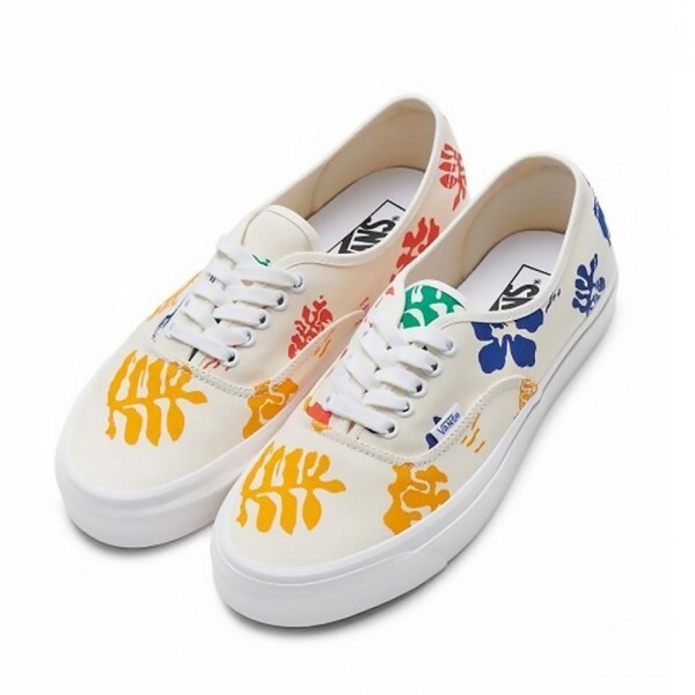 New Balance Skies Half Club New Balance Barnes Enerheim Og Aloha Authentic 44 Vn0a5kx4 220
New Balance Skies Half Club New Balance Barnes Enerheim Og Aloha Authentic 44 Vn0a5kx4 220