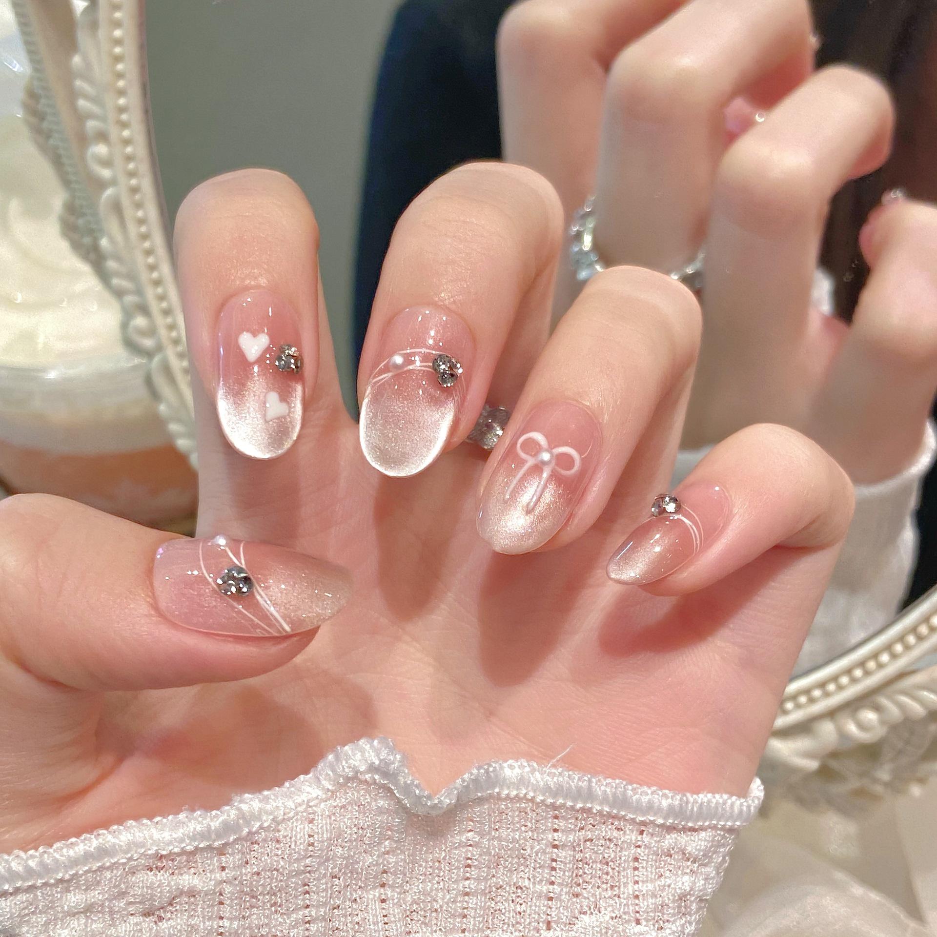 Yihe Gentle Blush Gradient Ice Cat Eye Nails with Rhinestones & Bow
Yihe Gentle Blush Gradient Ice Cat Eye Nails with Rhinestones & Bow