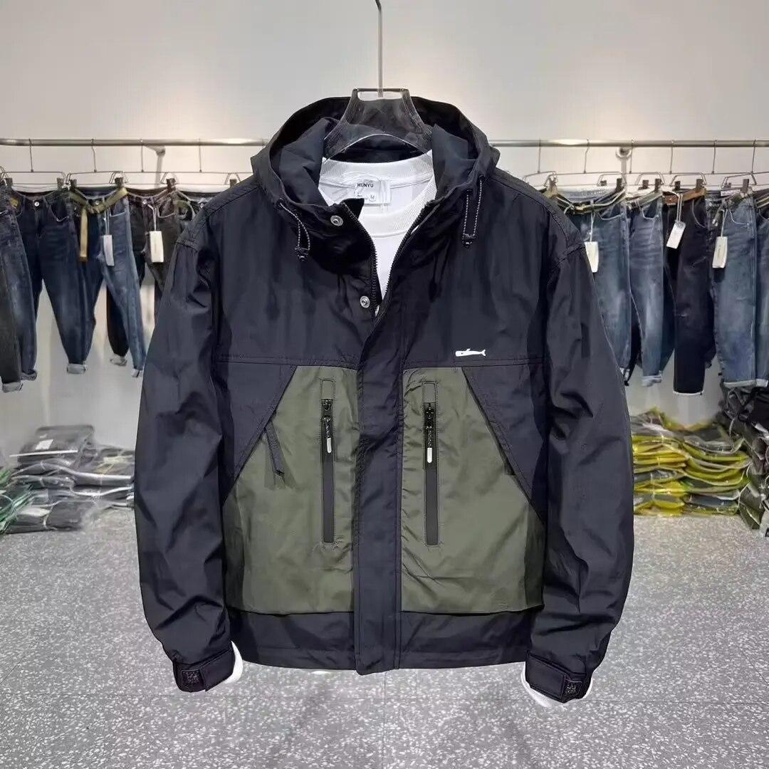 Мужская бейсбольная форма, весенне-осенняя модная куртка-бомбер Y2K, мужское однотонное черное короткое пальто, университетские куртки
Мужская бейсбольная форма, весенне-осенняя модная куртка-бомбер Y2K, мужское однотонное черное короткое пальто, университетские куртки