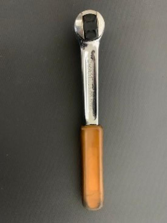 Поделиться БЕТА Трещоточный ключ Трещоточная рукоятка 3/8 Сделано в Италии
Поделиться БЕТА Трещоточный ключ Трещоточная рукоятка 3/8 Сделано в Италии