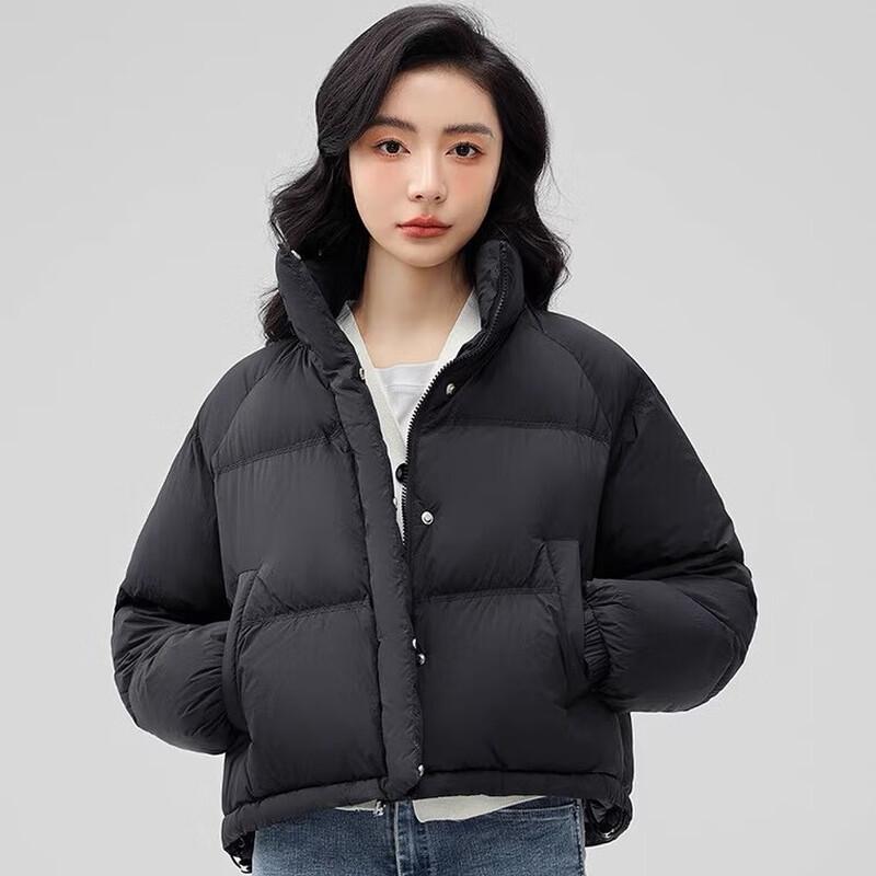 Женский короткий пуховик с воротником-стойкой M
Женский короткий пуховик с воротником-стойкой M