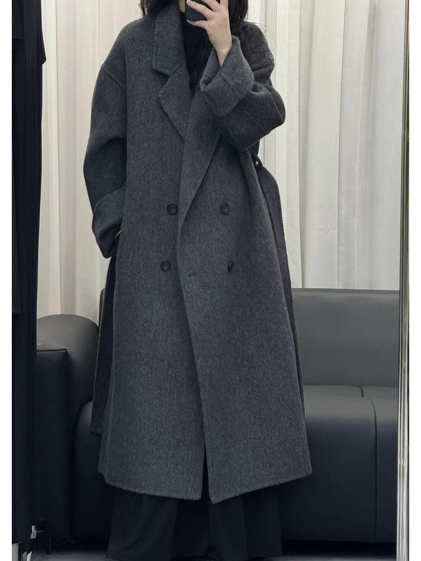 2025 Осень/Зима Очень длинное шерстяное пальто двусторонней вязки свободного кроя в корейском стиле Small
2025 Осень/Зима Очень длинное шерстяное пальто двусторонней вязки свободного кроя в корейском стиле Small