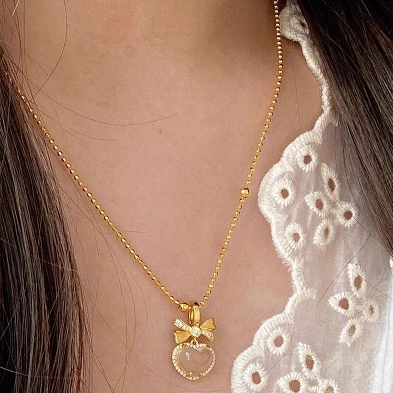 Classic natural chalcedony transparent bowknot sweet and exquisite necklace for women light luxury collar chain wedding jewelry 45cm золотой
Classic natural chalcedony transparent bowknot sweet and exquisite necklace for women light luxury collar chain wedding jewelry 45cm золотой