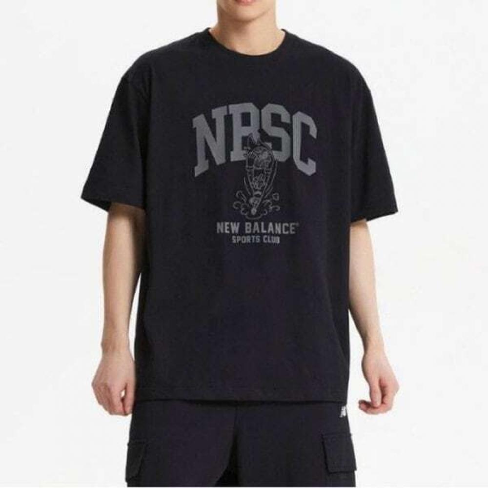 New Balance T shirT Nbsc baskeTball Graphic shorT Sleeve Semi Oversized Nbnef215 095(M)
New Balance T shirT Nbsc baskeTball Graphic shorT Sleeve Semi Oversized Nbnef215 095(M)