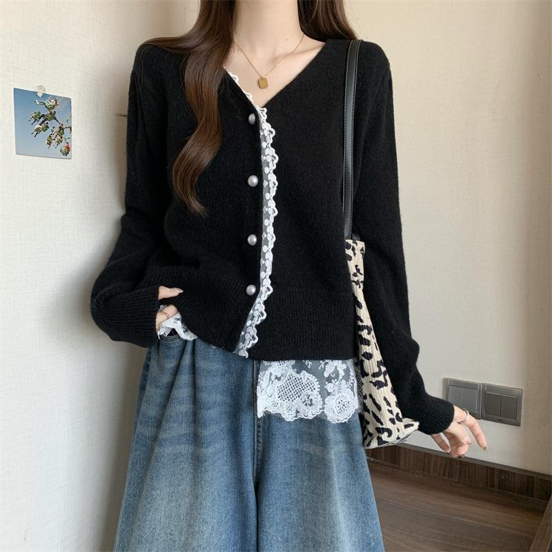 Осенний приталенный тонкий вязаный кардиган с кружевной отделкой, нишевый шикарный дизайн, свитер-жакет, топ one size fits all чёрный
Осенний приталенный тонкий вязаный кардиган с кружевной отделкой, нишевый шикарный дизайн, свитер-жакет, топ one size fits all чёрный