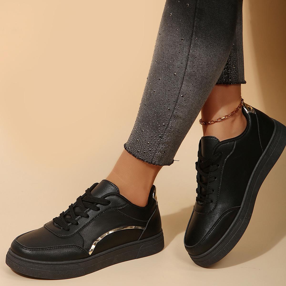 White shoes white big whiteboard shoes wave shoes non-slip soft sole comfortable student sports shoes 42 чорний
White shoes white big whiteboard shoes wave shoes non-slip soft sole comfortable student sports shoes 42 чорний