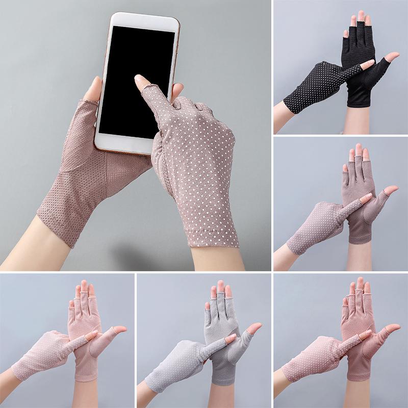 1Pair Touch Screen Non-slip Sunscreen Summer Anti UV Outdoor Wave Point Soft Half-finger Gloves Breathable Driving
1Pair Touch Screen Non-slip Sunscreen Summer Anti UV Outdoor Wave Point Soft Half-finger Gloves Breathable Driving