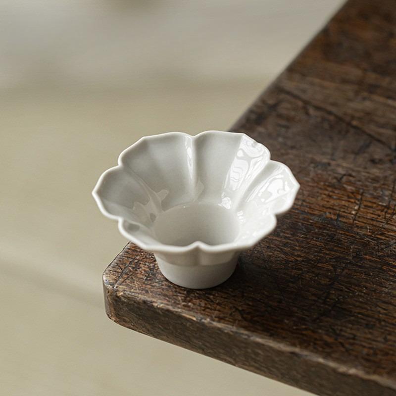 Plant Ash Lotus Petal Leaf Tea Funnel Pouring Into Pot Extractor Leakage Filter Tea Making Throwing Tea Device Teaware Items
Plant Ash Lotus Petal Leaf Tea Funnel Pouring Into Pot Extractor Leakage Filter Tea Making Throwing Tea Device Teaware Items