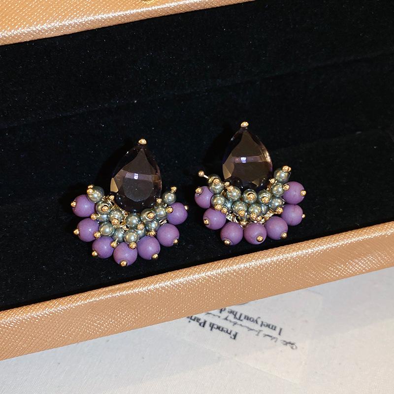 Сережки-пусети Серце з цирконієм та стразами Срібна голка - Дизайн високої моди
Сережки-пусети Серце з цирконієм та стразами Срібна голка - Дизайн високої моди