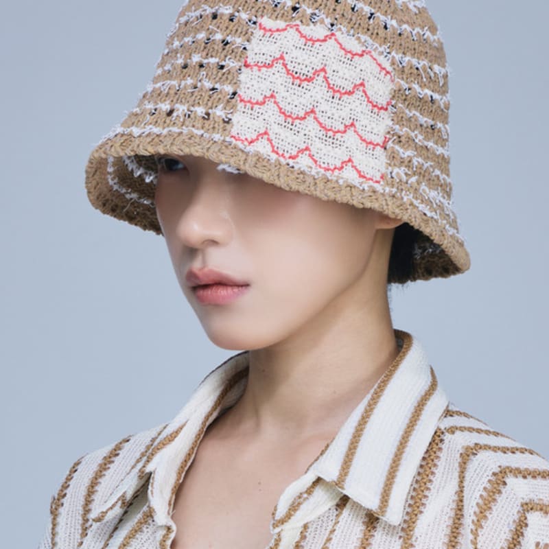 САМАЯ КРУТАЯ Панама с нашивкой в виде волны Бежевая FREE
САМАЯ КРУТАЯ Панама с нашивкой в виде волны Бежевая FREE