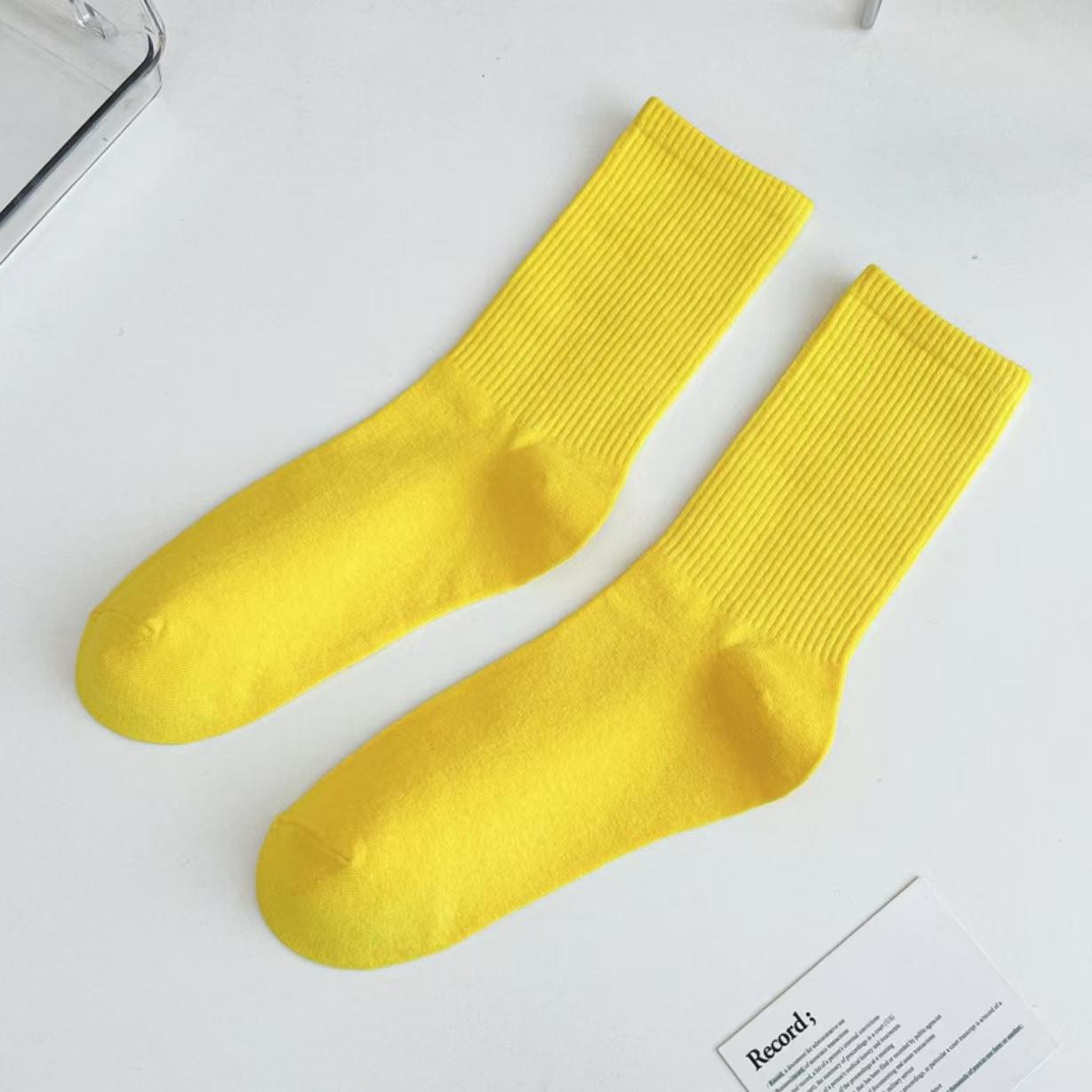 3 пары весенних и осенних цветных носков женские носки трендовые макароны комфортные спортивные носки карамельного цвета носки средней посадки ворсистые носки 36-42
3 пары весенних и осенних цветных носков женские носки трендовые макароны комфортные спортивные носки карамельного цвета носки средней посадки ворсистые носки 36-42