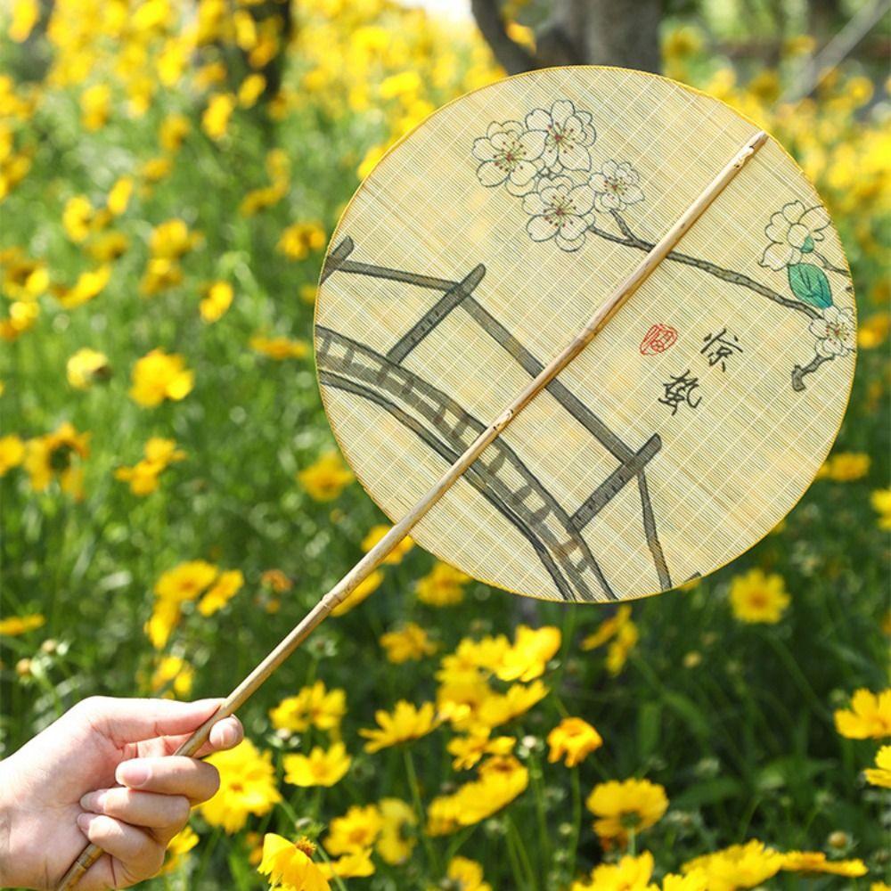 Vintage Chinese Style Fan Handheld Long Handle Fan Group Fan Bamboo Woven Round Fan Summer Style 3
Vintage Chinese Style Fan Handheld Long Handle Fan Group Fan Bamboo Woven Round Fan Summer Style 3