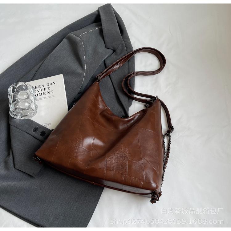 Korean version of large-capacity tote bag women s 2025 new fashionable and versatile women s backpack multi-purpose lightweight travel backpack темно-коричневого кольору
Korean version of large-capacity tote bag women s 2025 new fashionable and versatile women s backpack multi-purpose lightweight travel backpack темно-коричневого кольору