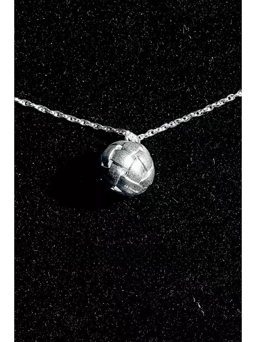 Gold-Plated Silver Mesh Ball Frosted Matte Long Necklace for Women срібний
Gold-Plated Silver Mesh Ball Frosted Matte Long Necklace for Women срібний