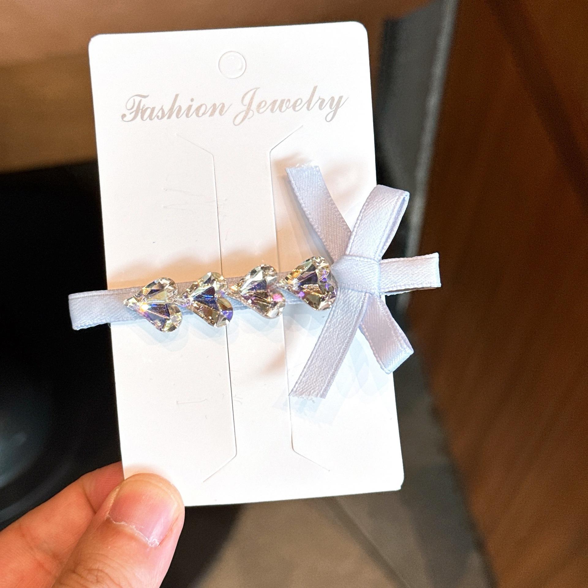 1PC Girls Must Enter! Sweet and Cute Love Flash Diamond Butterfly Hairpin, Whoever Wears It Looks Good
1PC Girls Must Enter! Sweet and Cute Love Flash Diamond Butterfly Hairpin, Whoever Wears It Looks Good