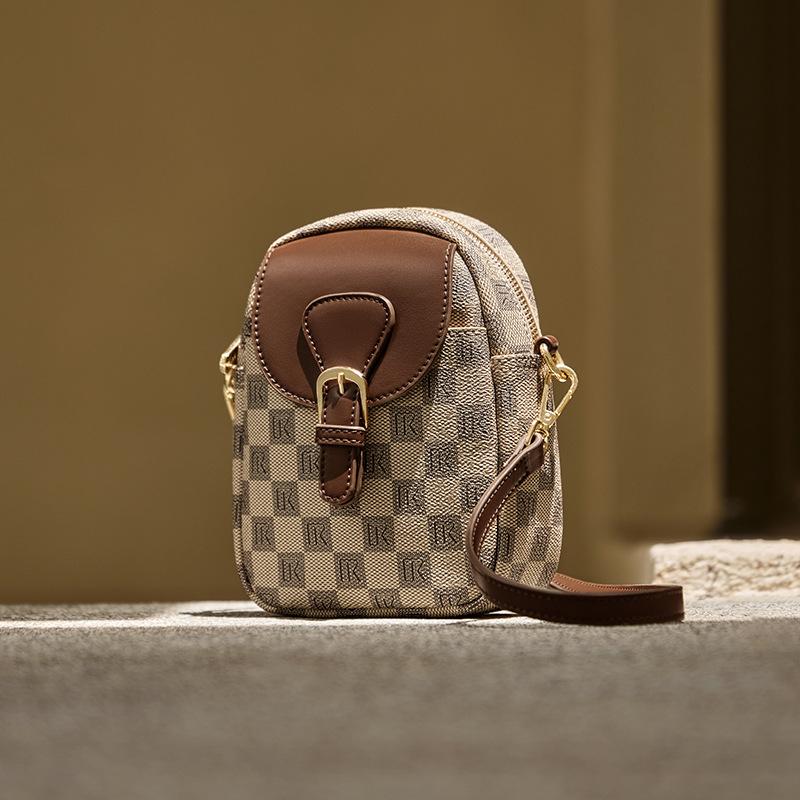 2025 New Fashion Versatile Phone Bag Casual Simple Shoulder Bag Light Luxury Trendy Single Shoulder Women s Bag Crossbody Phone Bag Long16CM、Thick6.5CM、H хаки
2025 New Fashion Versatile Phone Bag Casual Simple Shoulder Bag Light Luxury Trendy Single Shoulder Women s Bag Crossbody Phone Bag Long16CM、Thick6.5CM、H хаки