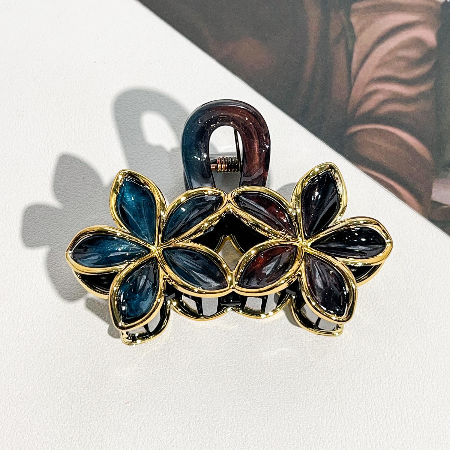 Gold-plated edge flower grab clip fashion high-end shark clip hair volume horsetail hairpin hair accessories PS
Gold-plated edge flower grab clip fashion high-end shark clip hair volume horsetail hairpin hair accessories PS
