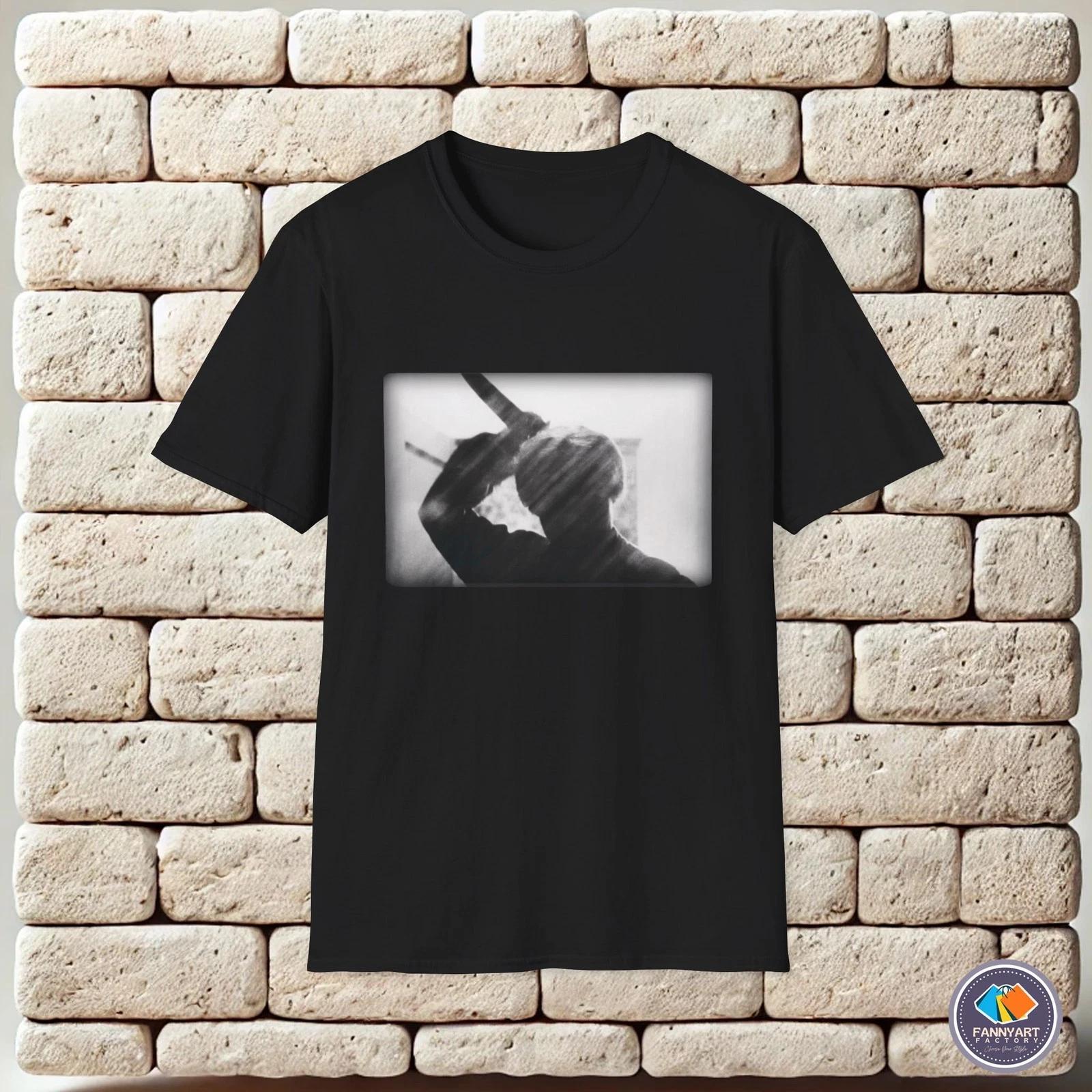 Norman Bates Shadow With Knife Phycho Unisex T-Shirt M
Norman Bates Shadow With Knife Phycho Unisex T-Shirt M