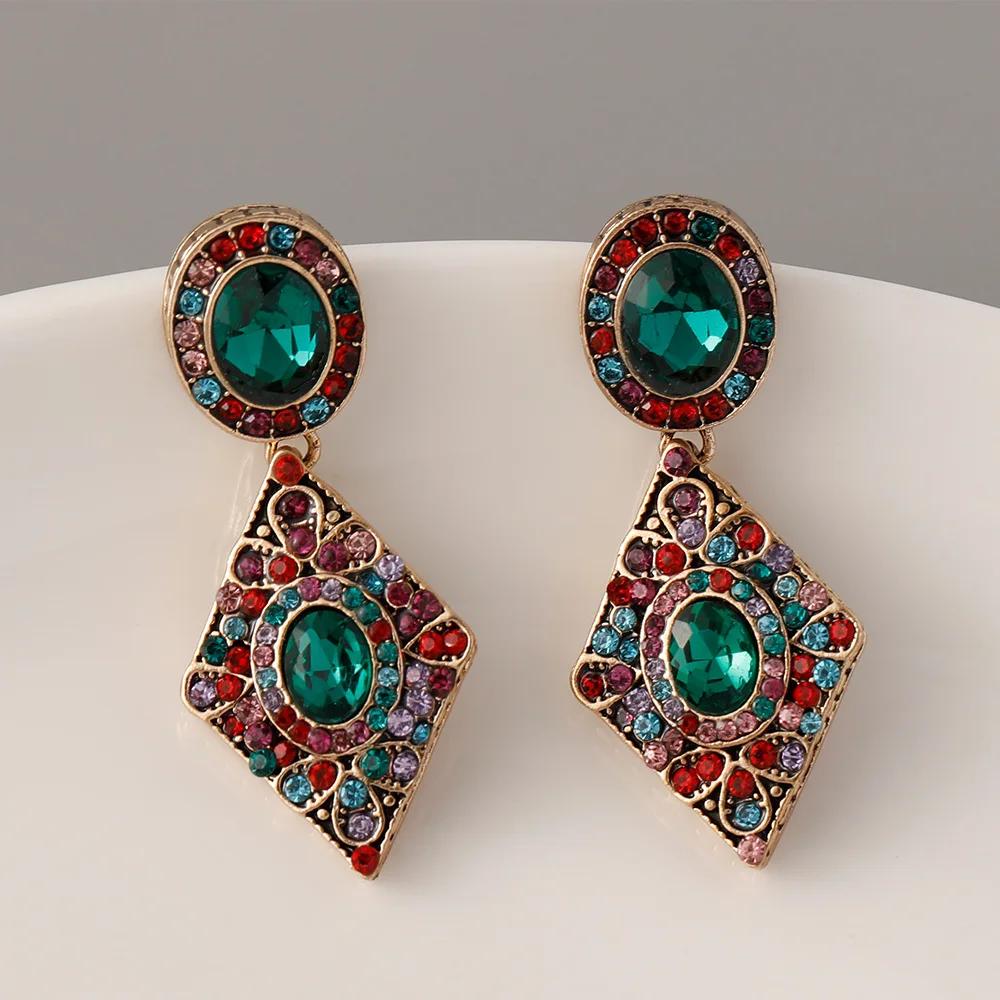 Корейская мода ретро личность креативные новые геометрические серьги-гвоздики для женщин бриллианты темперамент серьги дизайн аксессуары зелёный
Корейская мода ретро личность креативные новые геометрические серьги-гвоздики для женщин бриллианты темперамент серьги дизайн аксессуары зелёный