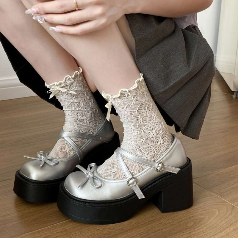 Small thick heel high heels women s Japanese jk heightening bow Mary Jane women s shoes platform British style loafers 40
Small thick heel high heels women s Japanese jk heightening bow Mary Jane women s shoes platform British style loafers 40